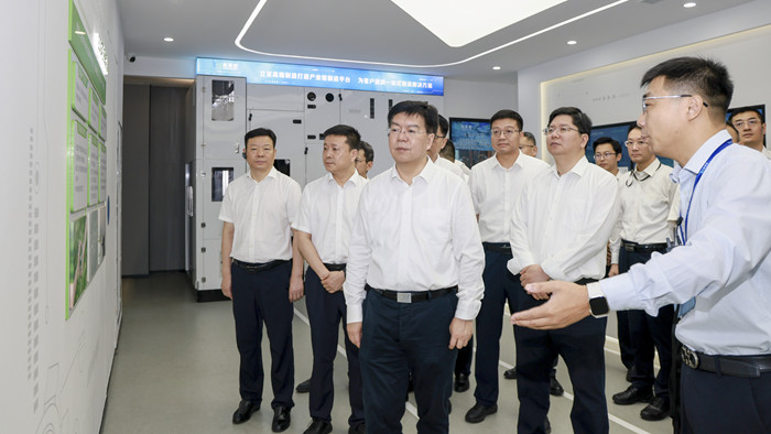 全市重点园区月度例会召开